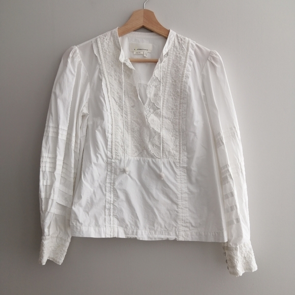 By Anthropologie Delilah Pleated Peasant Blouse Embroidered White Lace Size 4 - Picture 3 of 17